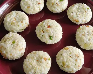 Sabudana Vada (Authentic Maharashtrian Style) https://thespicycafe.com/wp-content/uploads/2023/08/1-sabudana-vada-maharashtrian-sabudana-wada-upvas-vrat-Indian-recipe-snack-breakfast-lunch-dinner-easy-quick-simple-no-onion-no-garli-satvik-fasting-sago-tapioca-patty.png https://thespicycafe.com/sabudana-vada-upvas-recipe/