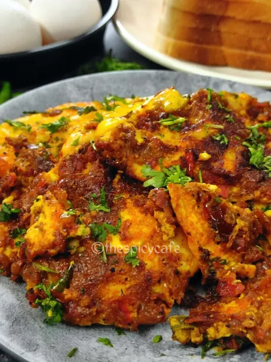 Egg Tawa Fry | झटपट अंडा तवा फ्राय | Egg Tawa Masala | Spicy Egg Fry https://thespicycafe.com/wp-content/uploads/2023/12/2-egg-tawa-fry-egg-tawa-masala-anda-fry-easy-simple-quick-breakfast-non-veg-recipe-lunch-dinner-brunch-with-toasted-bread-high-protein-diabetic-friendly-keto-diet-indian-street-food-thespicycafe.png https://thespicycafe.com/egg-tawa-fry-recipe/