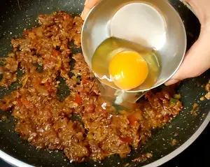 Egg Tawa Fry | झटपट अंडा तवा फ्राय | Egg Tawa Masala | Spicy Egg Fry https://thespicycafe.com/wp-content/uploads/2023/12/2-egg-tawa-fry-egg-tawa-masala-anda-fry-easy-simple-quick-breakfast-non-veg-recipe-lunch-dinner-brunch-with-toasted-bread-high-protein-diabetic-friendly-keto-diet-indian-street-food-thespicycafe.png https://thespicycafe.com/egg-tawa-fry-recipe/