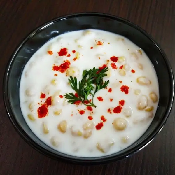 Boondi Raita | How to make Boondi Raita https://thespicycafe.com/wp-content/uploads/2021/01/boondi-raita-famous-indian-condiment.jpg https://thespicycafe.com/tag/quick-indian-dips/