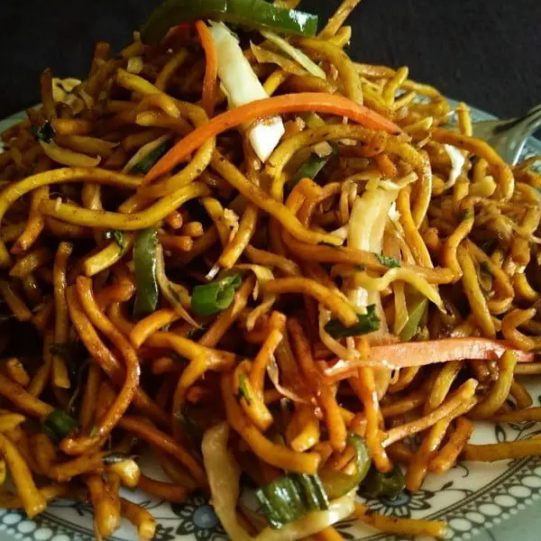 How to make Chinese Bhel - Indian Street Style https://thespicycafe.com/wp-content/uploads/2021/01/vegeterian-chinese-bhel-indo-chinese-cusine-spicy-tangy-vegan-vegetables-60.jpg https://thespicycafe.com/tag/streetfood/