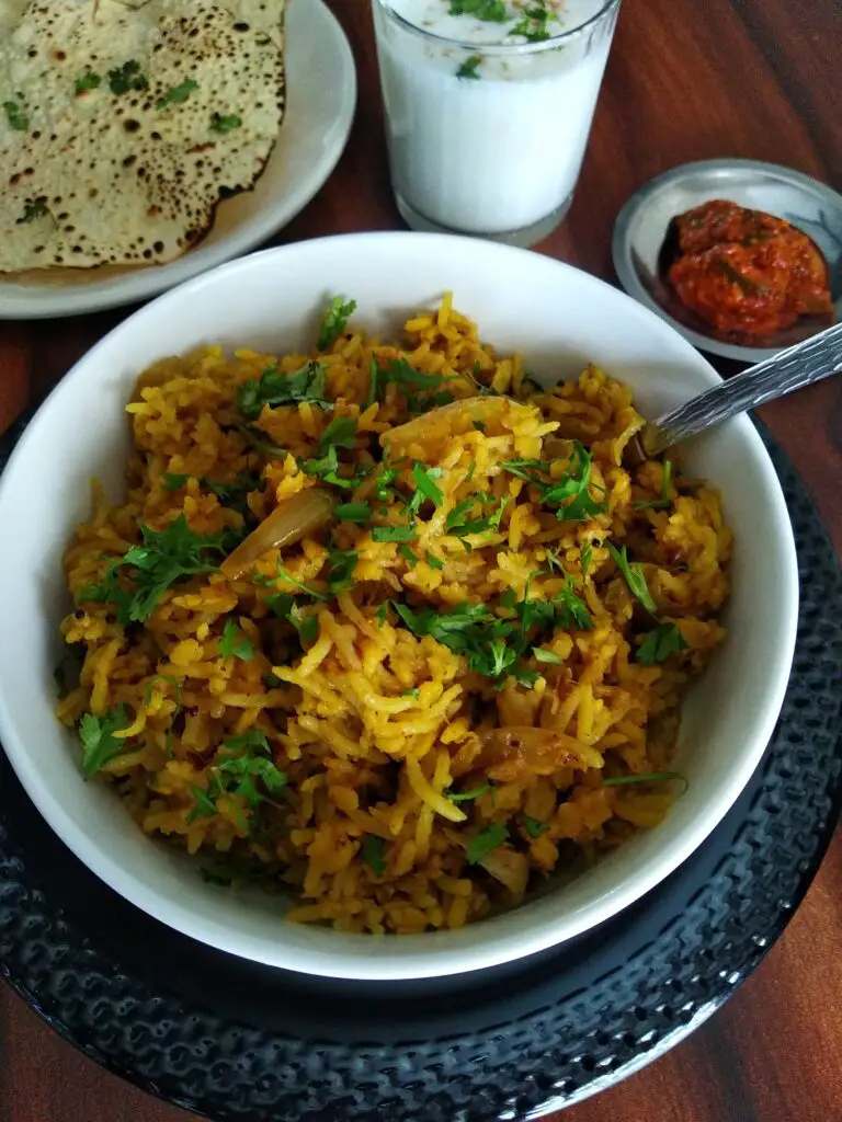 Vegan Moong Dal Masala Khichdi | Split Yellow Moong Khichdi Recipe https://thespicycafe.com/vegan-masala-khichdi-recipe/