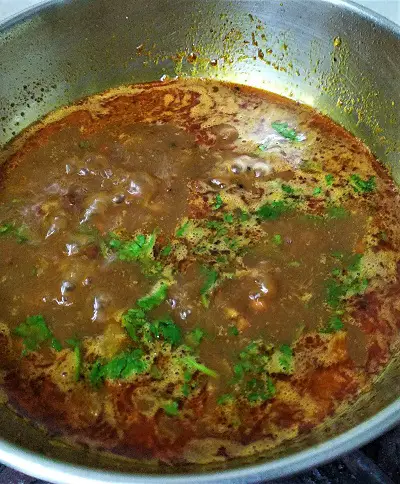 Harbaryachi Usal - Chana Masala - Black Chickpea Curry https://thespicycafe.com/chana-masala-recipe/