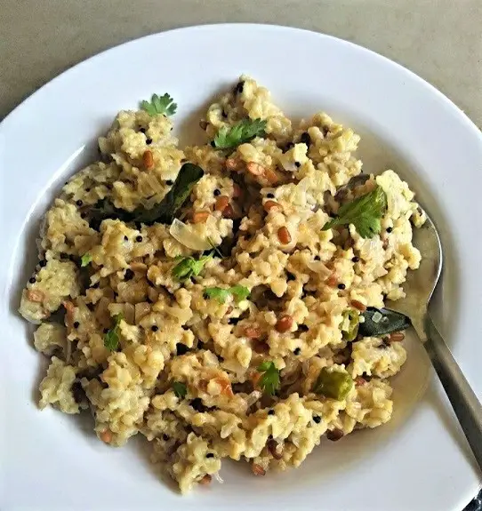 Oats Upma Without Vegetables | How To Make Oats Upma (Savory Oats) https://thespicycafe.com/wp-content/uploads/2021/10/oats-upma-final-image-2.jpg https://thespicycafe.com/tag/glutenfree/