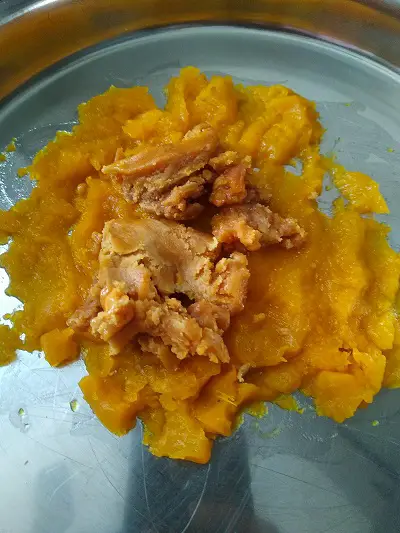 Lal Bhoplyache Gharge - Sweet Pumpkin Poori https://thespicycafe.com/wp-content/uploads/2022/01/IMG_20210319_173656.jpg https://thespicycafe.com/lal-bhoplyache-gharghe-recipe/