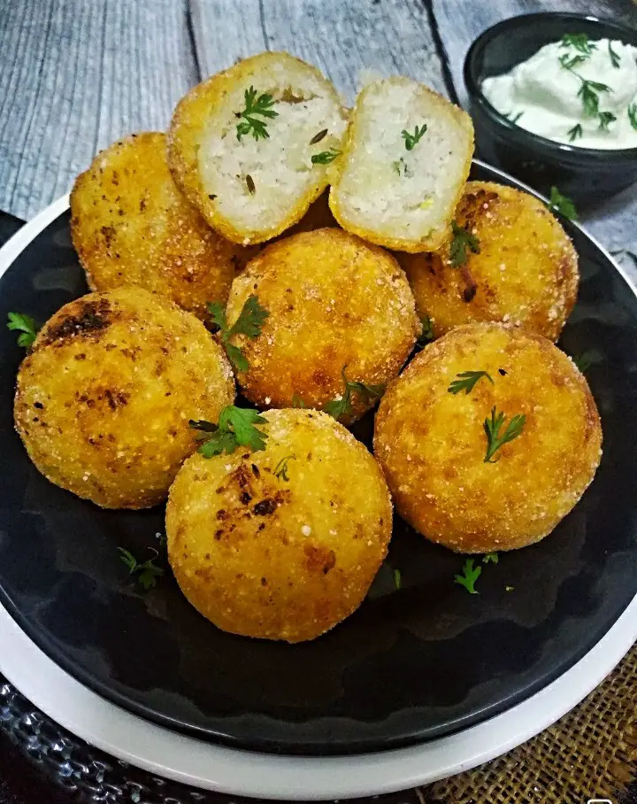 Upvasache Pattice | Farali Pattice | Farali Kachori - The Spicy Cafe