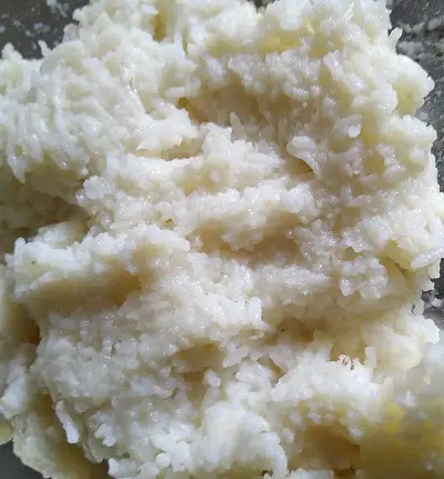Bhatache Vade | Rice Pakora | Chawal Ke Pakore https://thespicycafe.com/bhatache-vade-chawal-ke-pakore-recipe/