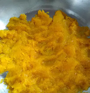 Lal Bhoplyachi Puri - Pumpkin Masala Puri https://thespicycafe.com/pumpkin-masala-puri-recipe/