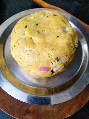 Aloo Roti Recipe | Potato Roti Recipe https://thespicycafe.com/wp-content/uploads/2023/04/aloo-roti-Indian-non-stuffed-aloo-paratha-breakfast-lunch-dinner-easy-quick-simple-potato-roti-recipe.jpg https://thespicycafe.com/aloo-roti-recipe/