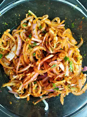 Kanda Bhaji | Crispy Onion Pakoda | Onion Fritters https://thespicycafe.com/wp-content/uploads/2022/11/IMG_20221105_123357.jpg https://thespicycafe.com/vegan-onion-pakoda/