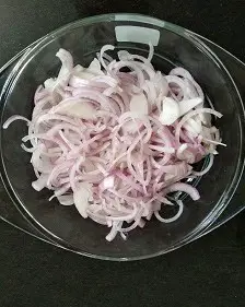 Kanda Bhaji | Crispy Onion Pakoda | Onion Fritters https://thespicycafe.com/wp-content/uploads/2022/11/IMG_20221105_123357.jpg https://thespicycafe.com/vegan-onion-pakoda/