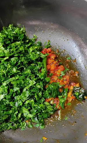 Methi Dal Recipe | Fenugreek Lentil Curry (Vegan) https://thespicycafe.com/methi-dal-recipe/