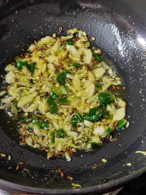 Kandyacha Paticha Pithla - Spring Onion Curry https://thespicycafe.com/wp-content/uploads/2023/01/1672724321379.jpg https://thespicycafe.com/kandyacha-paticha-pithla-spring-onion-curry/