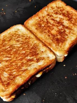 Simple Cheese Toast Sandwich | Plain Cheese Toast Sandwich https://thespicycafe.com/cheese-toast-sandwich/
