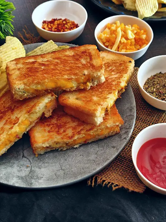 Simple Cheese Toast Sandwich | Plain Cheese Toast Sandwich https://thespicycafe.com/cheese-toast-sandwich/