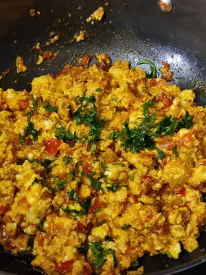 Paneer Bhurji Recipe | Scrambled Cottage Cheese Recipe https://thespicycafe.com/paneer-bhurji-recipe/