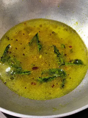 Sanja - Tikhat Sheera (Maharashtrian Breakfast Recipe) https://thespicycafe.com/maharashtrian-sanja-tikhat-sheera/