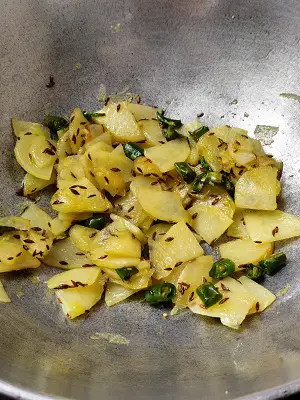 Sabudana Khichdi | Maharashtrian Sabudanyachi Khichadi https://thespicycafe.com/wp-content/uploads/2021/02/17-Sabudana-khichadi-khichdi-Maharashtrian-breakfast-snack-vrat-upvas-fasting-navratri-mahashivratri-ashadi-ekadashi-tapioca-upma-Indian-vegetarian-gluten-free-recipe.jpg https://thespicycafe.com/how-to-make-sabudana-khichdi/