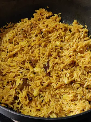 Valachi Khichadi | Dalimbi Bhaat | Vaal Bhaat https://thespicycafe.com/valachi-khichdi-dalimbi-bhaat-recipe/