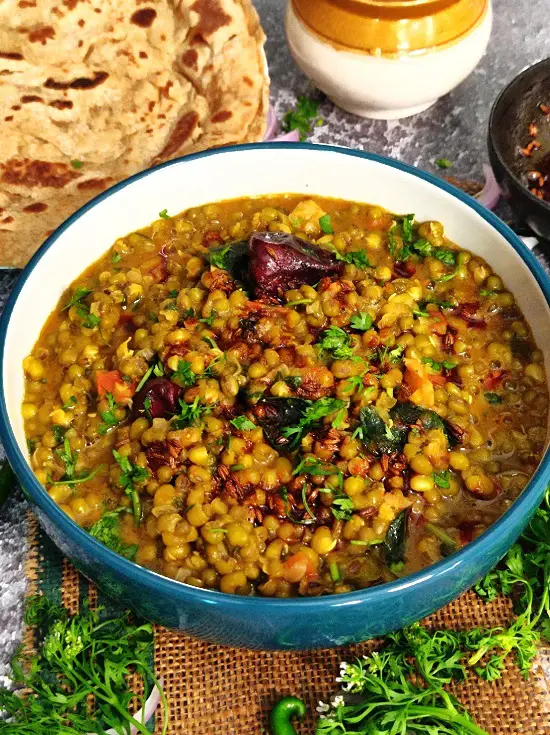 Hirvya Mugachi Usal | Green Moong Dal Curry | Green Gram Curry https://thespicycafe.com/wp-content/uploads/2023/05/140-green-moong-dal-curry-mung-beans-green-gram-hirvya-mugachi-usal-vegan-vegetarian-keto-protein-diabetic-friendly-simple-quick-easy-healthy-nutritious-lunch-dinner-indian-meal.jpg https://thespicycafe.com/category/beginner-bachelor-friendly-recipes/