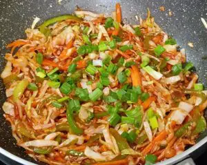 Chinese Bhel (Indian Street Style) | How To Make Chinese Bhel - The ...