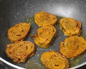 Alu Vadi Maharashtrian Recipe| Pathrode Recipe | Maharashtrian Alu Vadi Recipe https://thespicycafe.com/wp-content/uploads/2023/08/1-Final-Alu-Vadi-Maharashtrian-style.-gujarati-patra-quick-easy-simple-Indian-snack-breakfast-lunch-dinner-wedding-meunu-vegan-vegetarian-proteinrich-kids-lunch-box-side-dish.png https://thespicycafe.com/alu-vadi-maharashtrian-recipe/