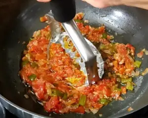 Pav Bhaji (Mumbai Street Food) | How To Make Pav Bhaji | Easy Pav Bhaji Recipe https://thespicycafe.com/wp-content/uploads/2023/08/1-Mumbai-pav-bhaji-street-style-popular-vegetarian-snack-lunch-dinner-breakfast-easy-quick-simple-tasty-delicious-1.png https://thespicycafe.com/pav-bhaji-mumbai-street-style/