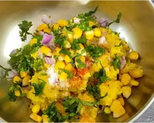 Corn Pakoda Recipe | Makai Bhajiya | Sweet Corn Fritters https://thespicycafe.com/wp-content/uploads/2023/08/2-sweet-corn-pakoda-crispy-corn-fritters-makai-bhajiya-vegan-vegetarian-Indian-street-food-snack-breakfast-lunch-dinner-easy-quick-simple-1.png https://thespicycafe.com/corn-pakoda-recipe/