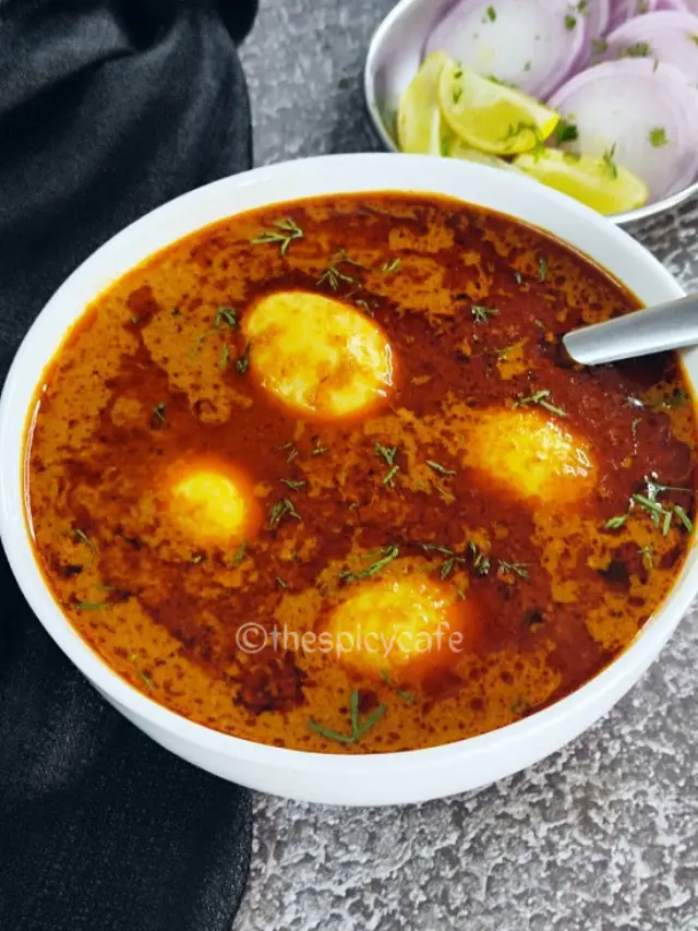 cropped-2-1-egg-curry-Maharashtrian-style-malvani-style-konkani-anda-curry-rassa-protein-rich-boiled-eggs-keto-easy-quick-simple-lunch-dinner-weekend-meals-thespicycafe.png