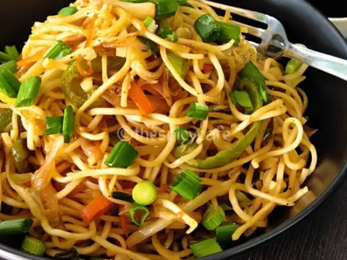 Veg Hakka Noodles  Indo Chinese noodles - SecondRecipe