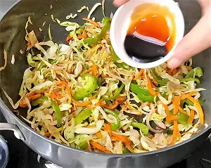 Hakka Noodles Recipe | Vegetable Hakka Noodles | व्हेज हक्का नूडल्स https://thespicycafe.com/wp-content/uploads/2023/10/1-hakka-noodles-vegetable-chinese-noodles-street-food-snack-Indo-Chinese-easy-quick-simple-lunch-dinner-brunch-vegan-vegetarian-thespicycafe.png https://thespicycafe.com/chinese-vegetable-hakka-noodles/